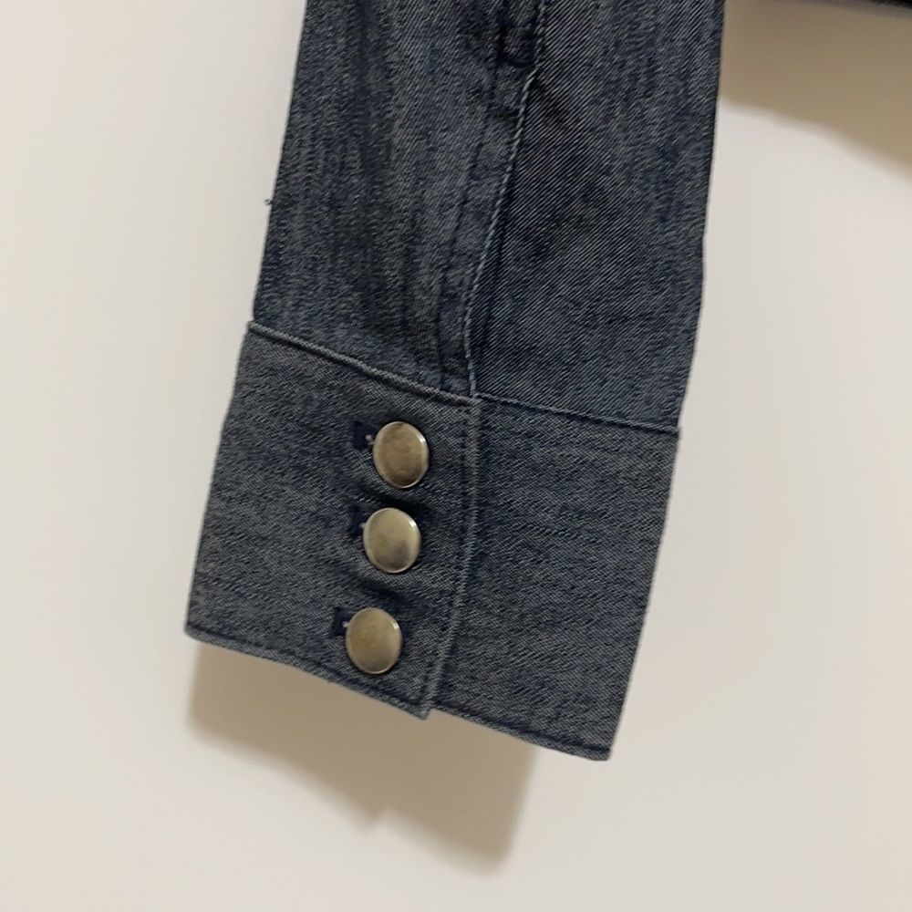 NWOT Larry Levine Blue Dark Wash Stretch Denim Jacket With Ruffles Size - S - Picture 7 of 11